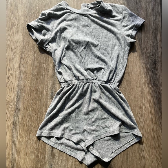 American Apparel jersey t-shirt romper - Picture 3 of 5